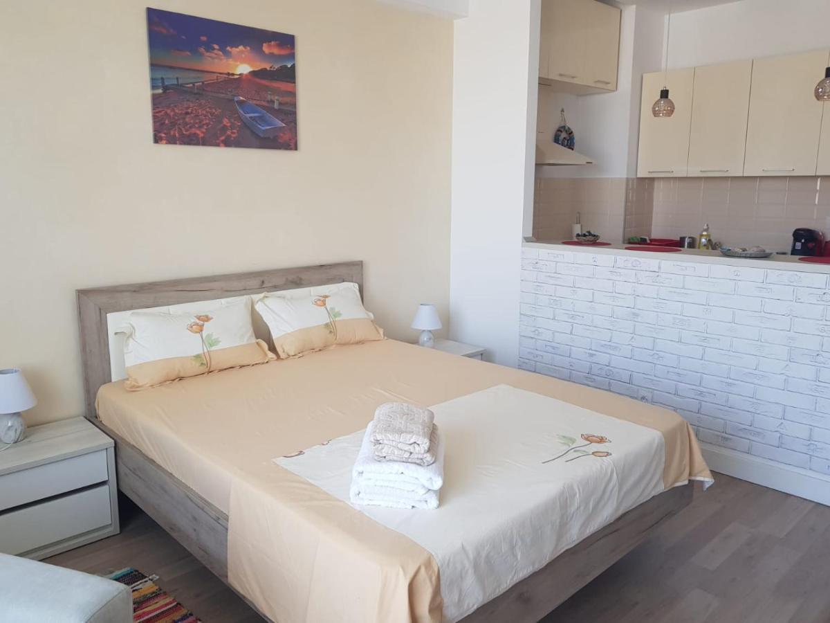 Estival Studio By Onix Blue Mamaia Nord Apartment Năvodari Exterior foto